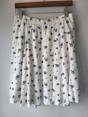 Old Navy White Flowy Mini Skirt with Navy Floral Print
